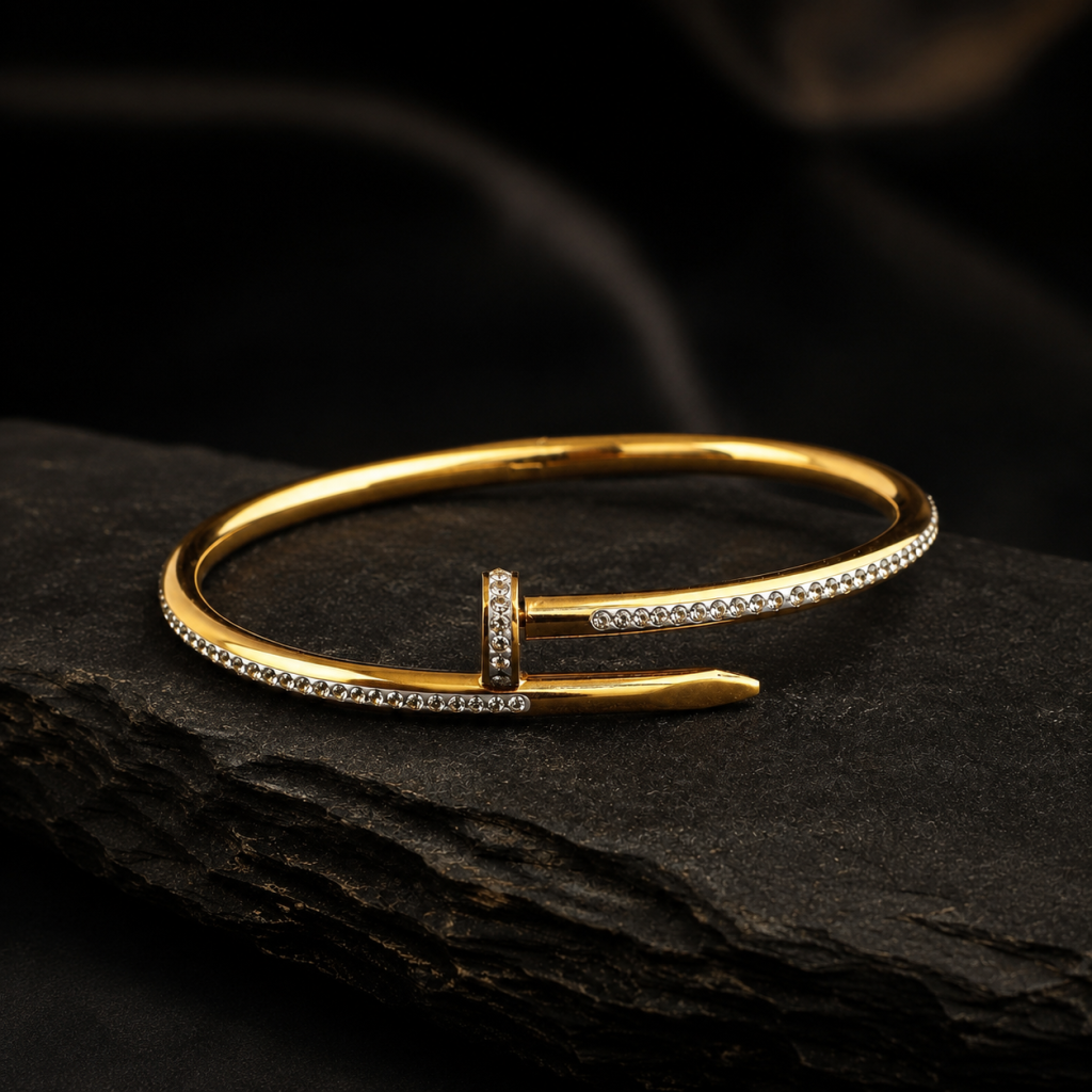 The Clou Bracelet